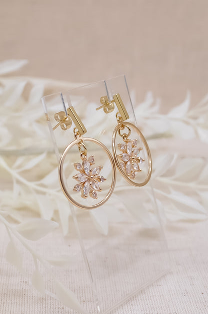 Clear Snowflake Earrings